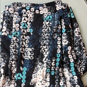 Stylish Black and Blue Patterned leggin